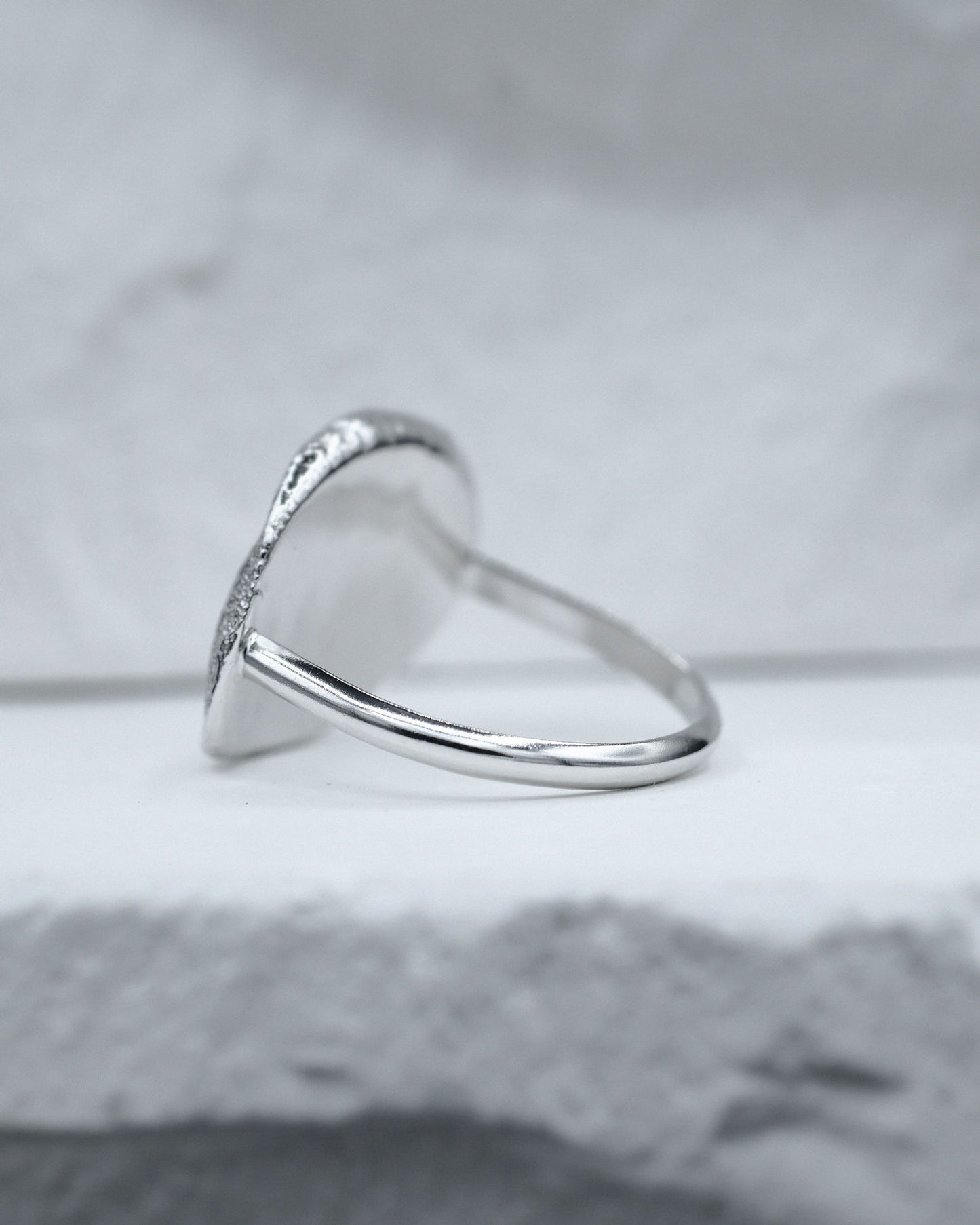 Fingerprint(s) Ring in solid gold