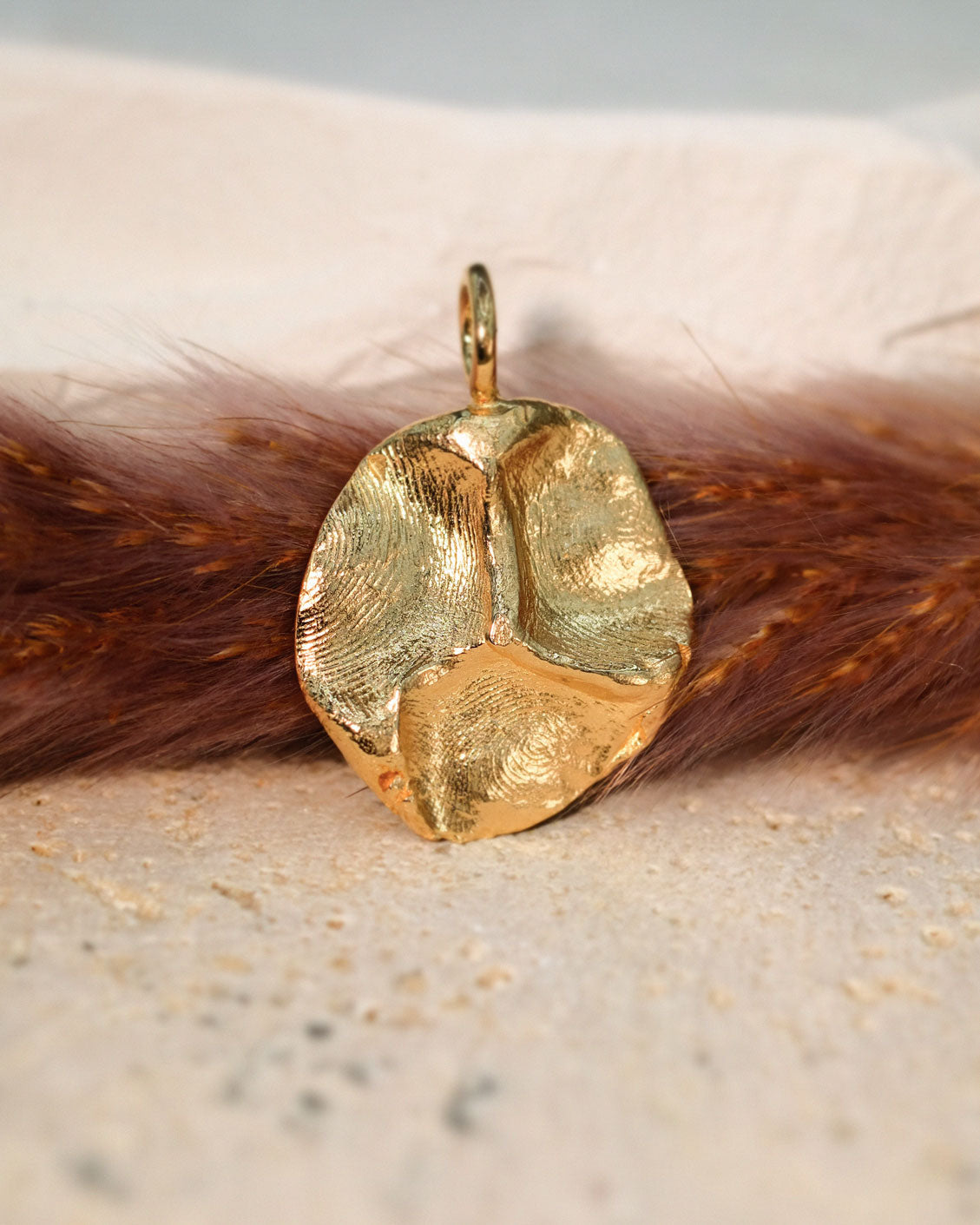 Fingerprint Charm in solid gold