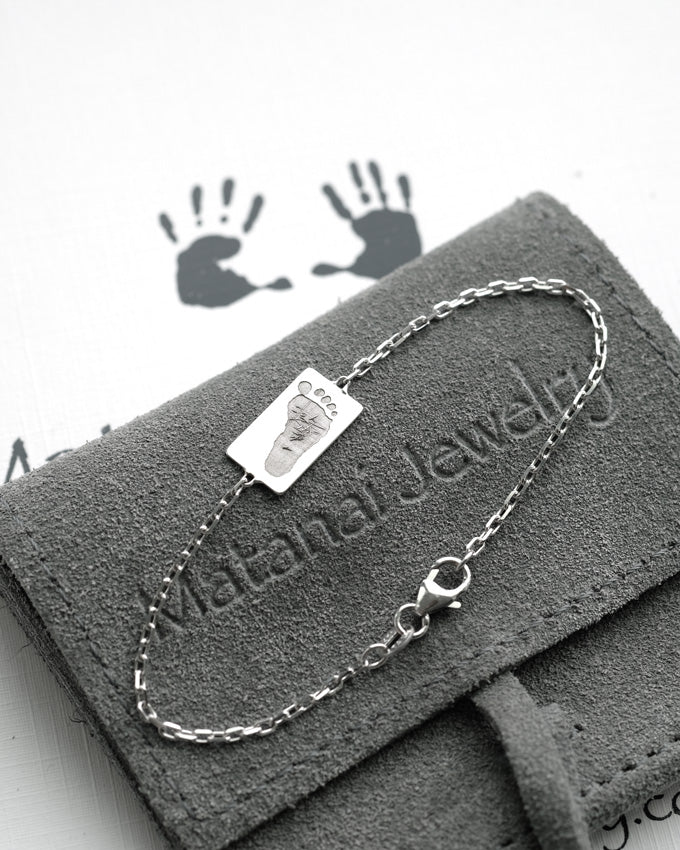 Footprint Chain Bracelet in 14K Gold
