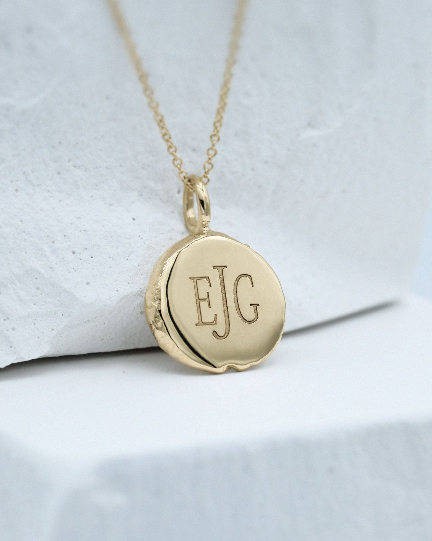 Fingerprint Necklace in solid gold