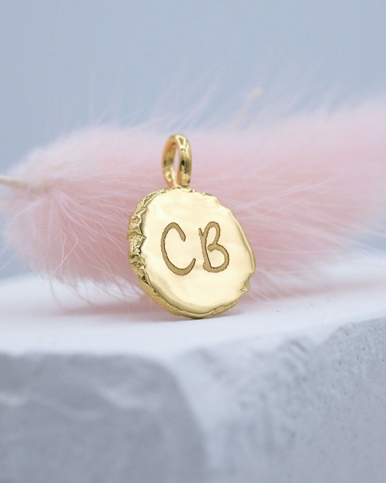 Medium Fingerprint Charm in solid gold