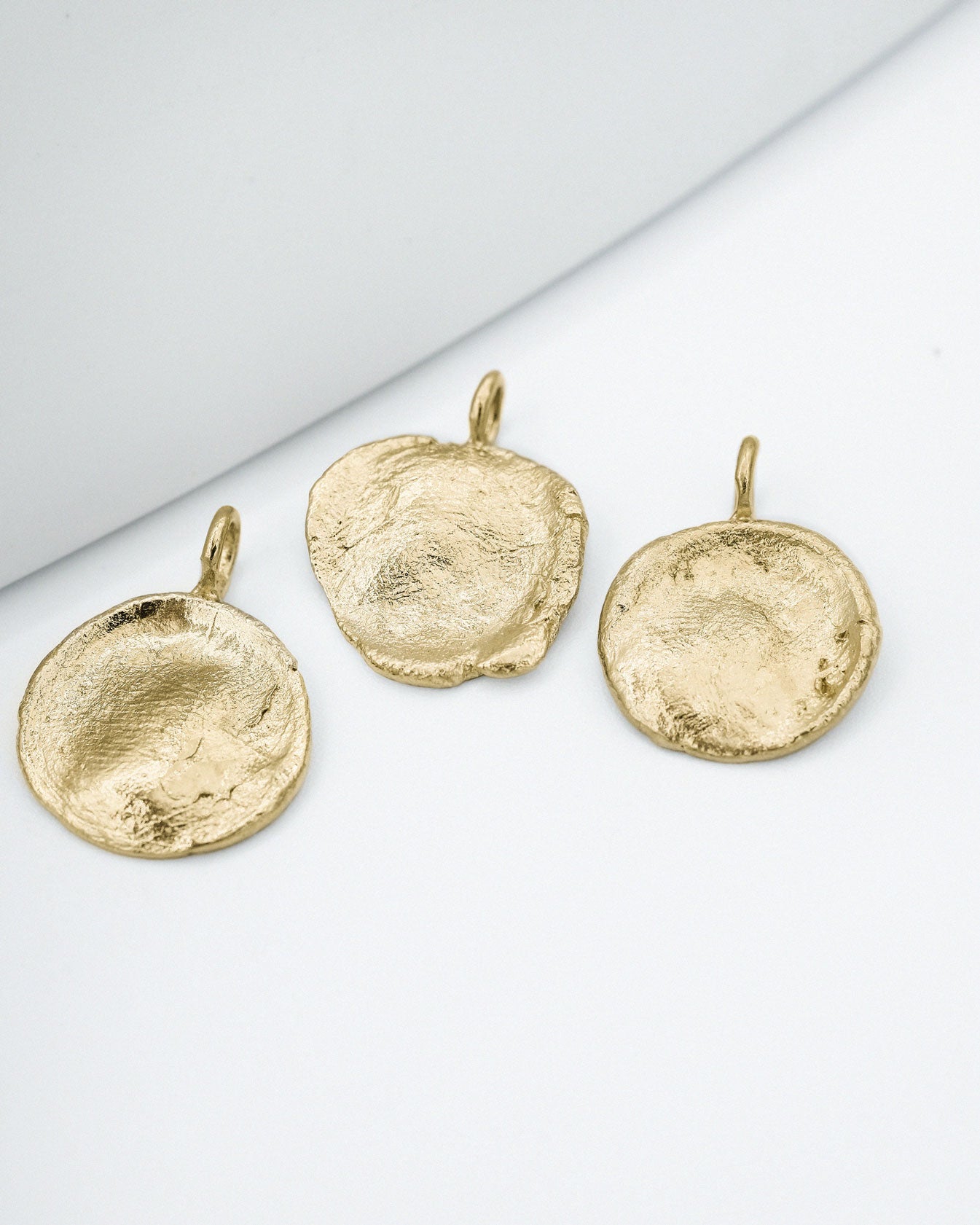 Fingerprint Charm in solid gold