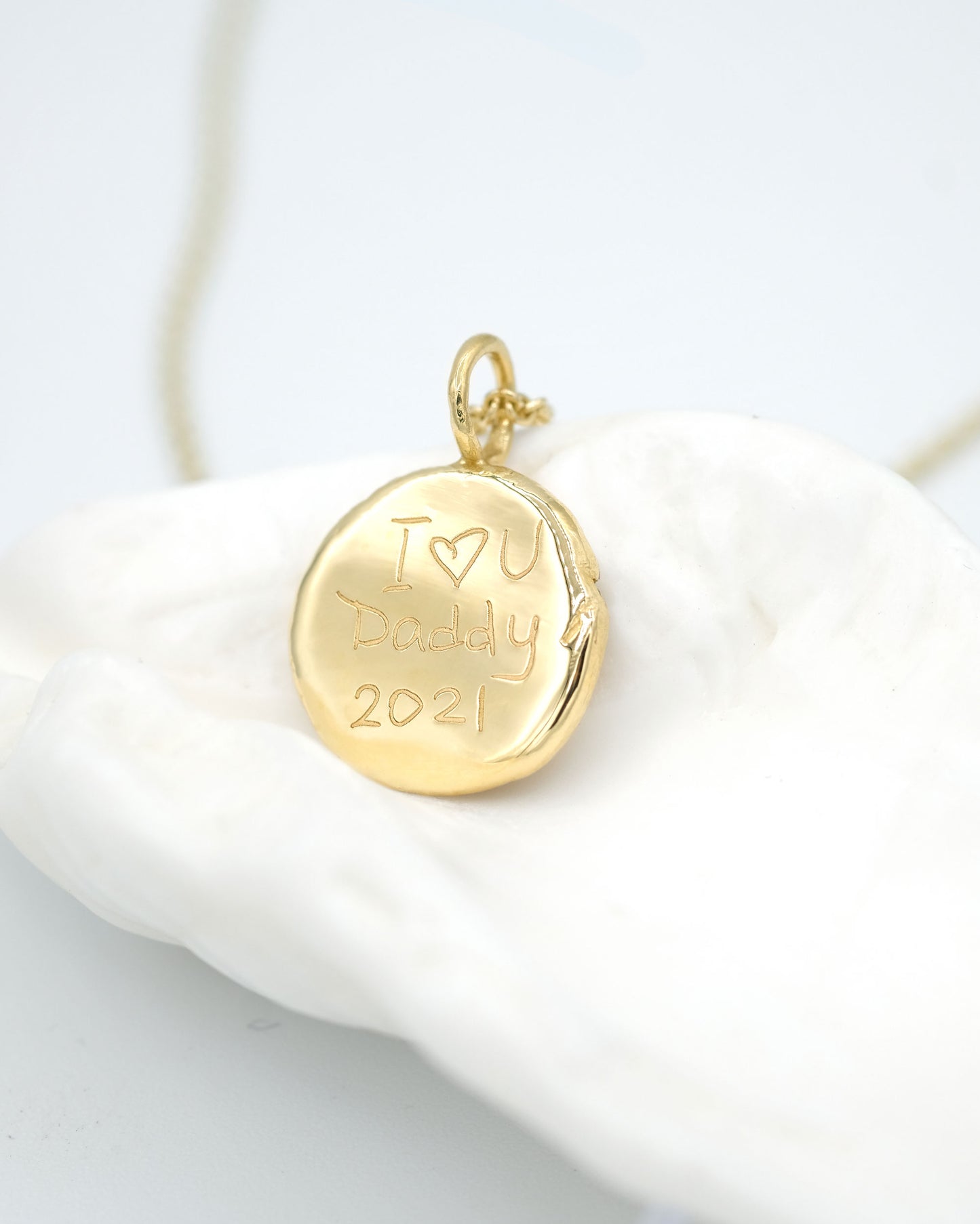 Fingerprint Necklace in solid gold on 1.5mm chain